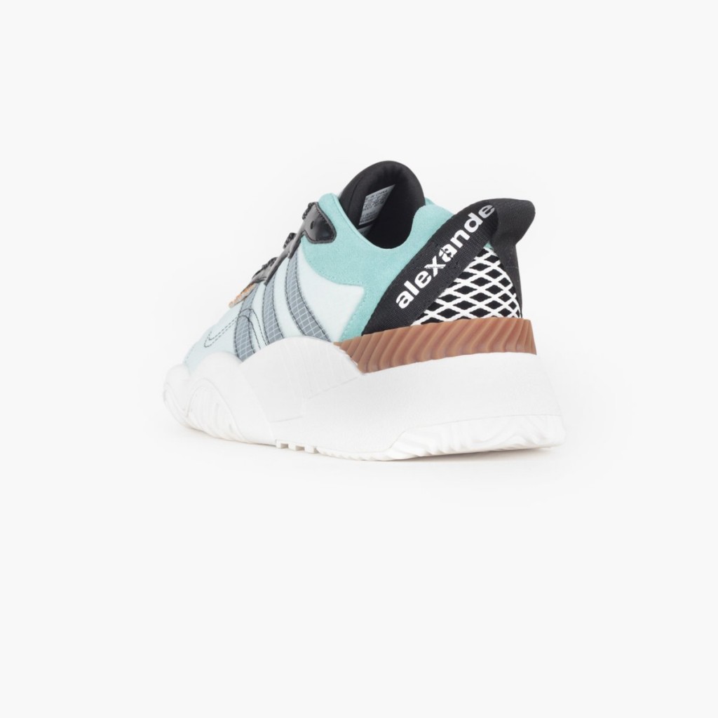 adidas aw turnout trainer